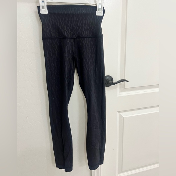 Lulu lemon pants with light print - Picture 1 of 2